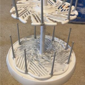 Baby bottle drying rack/light up sound machine